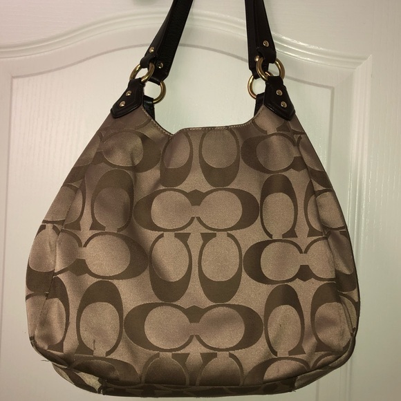 Tan Hobo Style Coach Purse - Picture 5 of 8